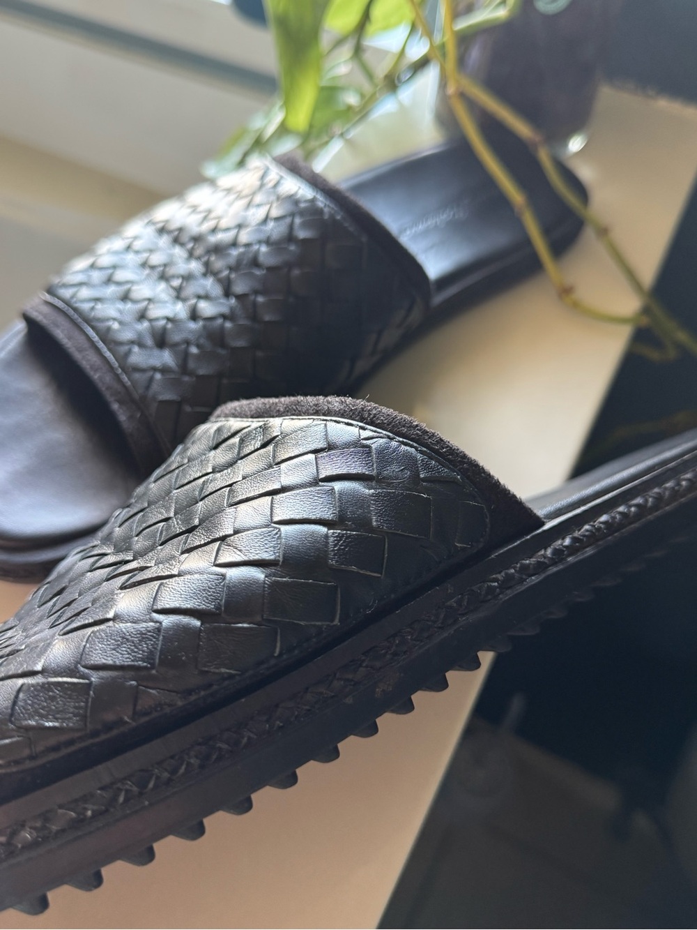 NWOT Tommy Bahama 100% Leather Land Crest Slide Mens Slides Black Size 12.5